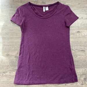 H&M Divided short sleeve scoop neck shirt